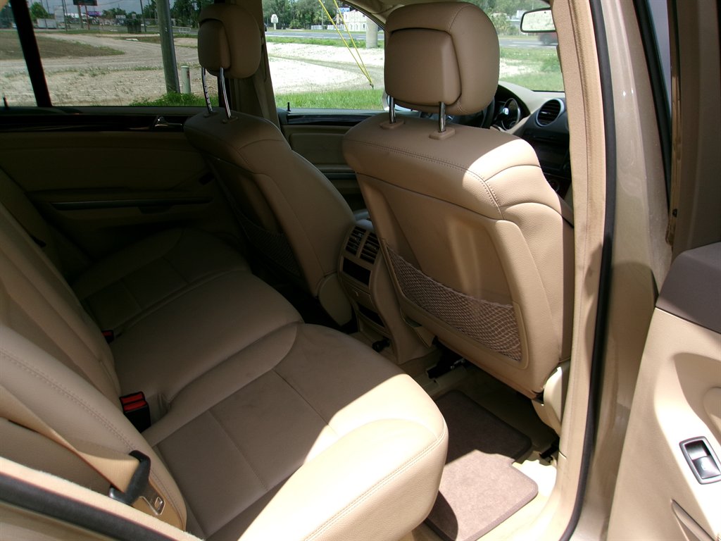 2010 Mercedes-Benz M-Class - $6,995