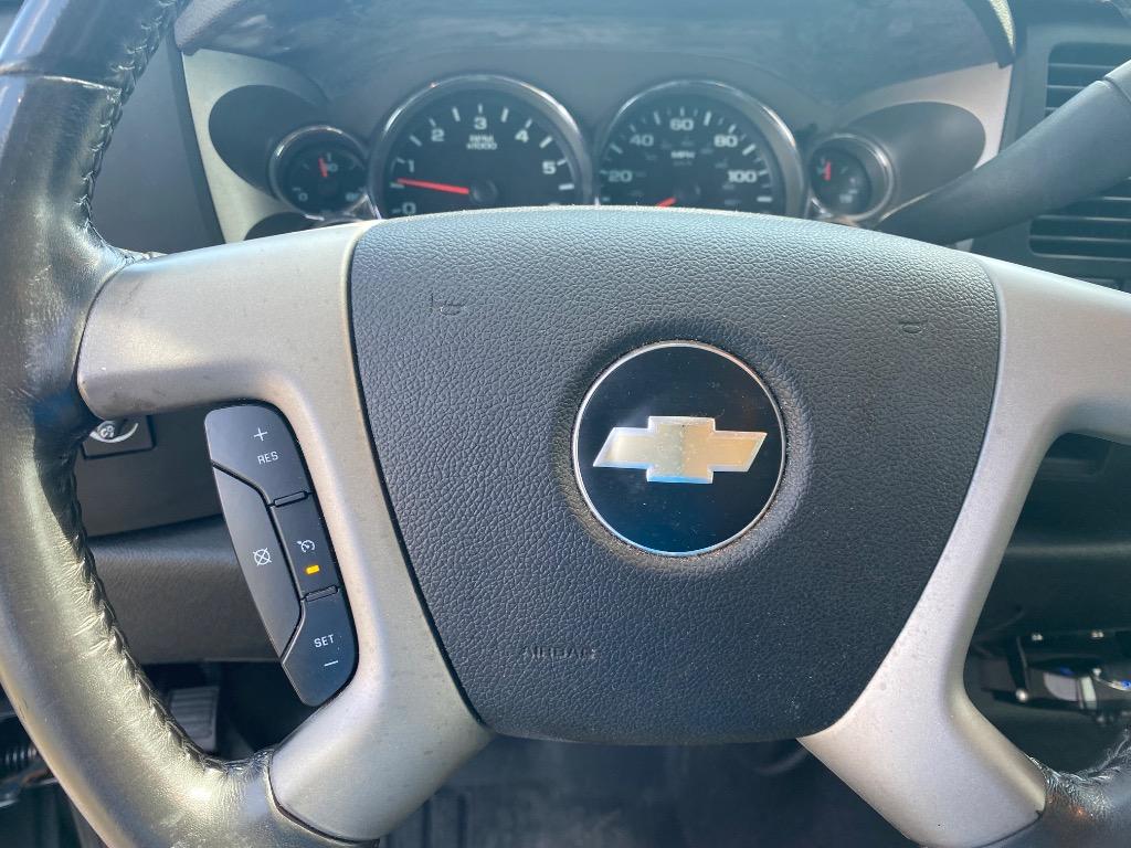 2009 Chevrolet Silverado - $12,995