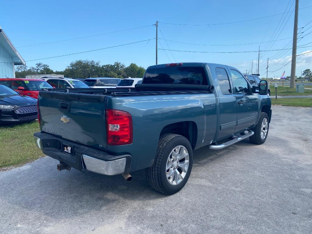 2009 Chevrolet Silverado - $12,995