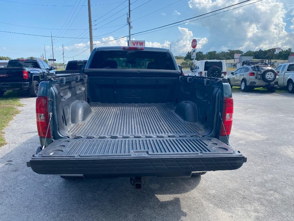 2009 Chevrolet Silverado - $12,995