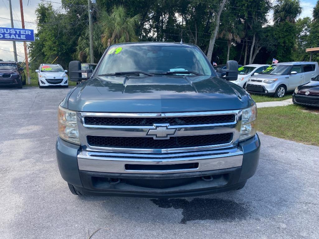2009 Chevrolet Silverado - $12,995