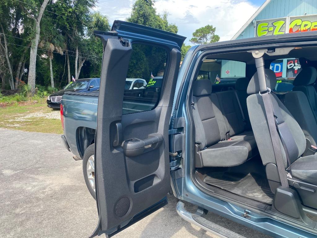 2009 Chevrolet Silverado - $12,995