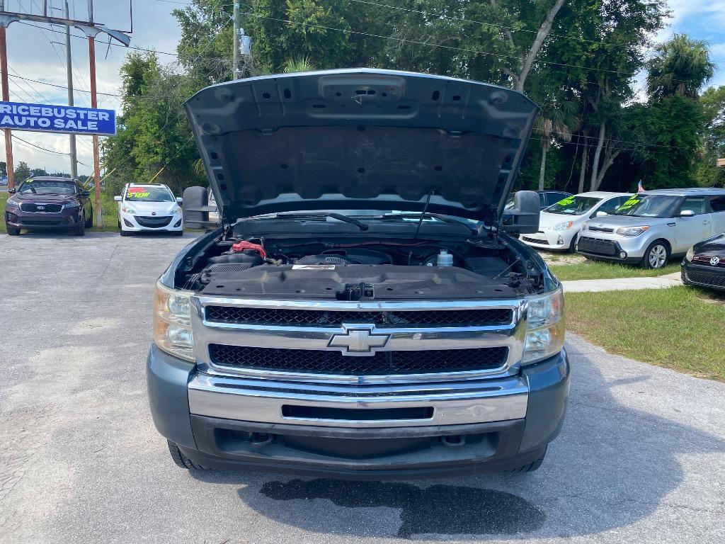 2009 Chevrolet Silverado - $12,995