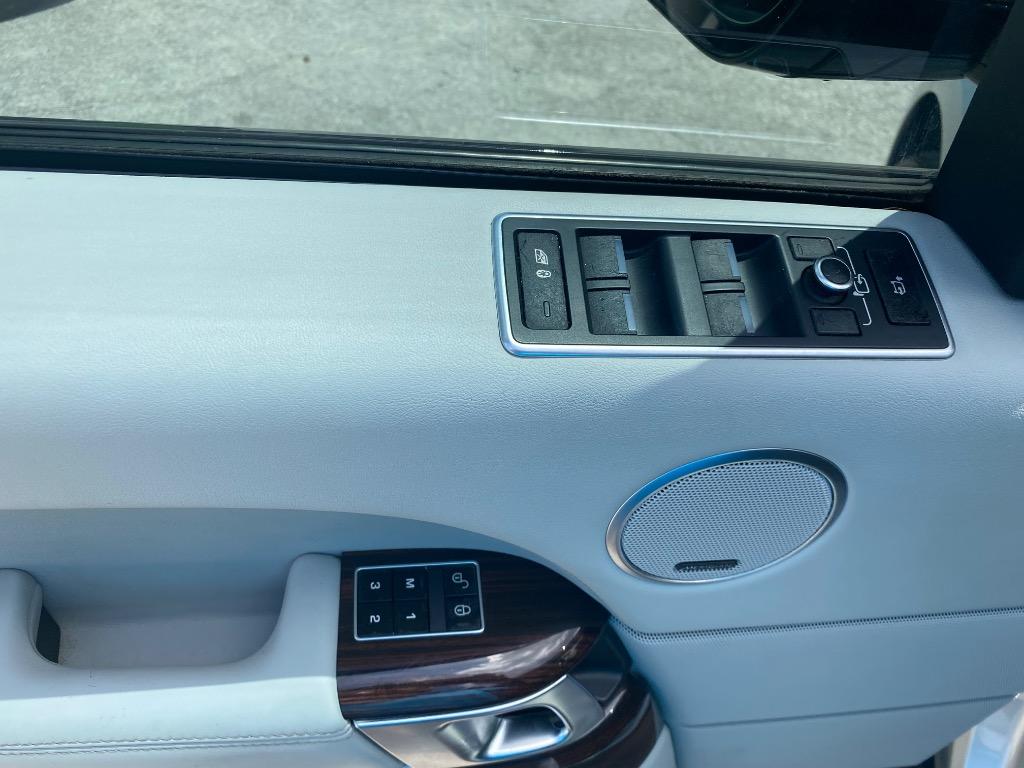 2014 Land Rover Range Rover - $19,995