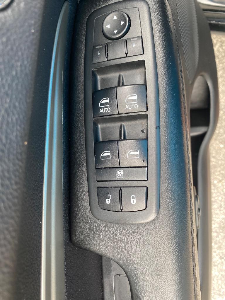 2017 Dodge Durango - $14,995