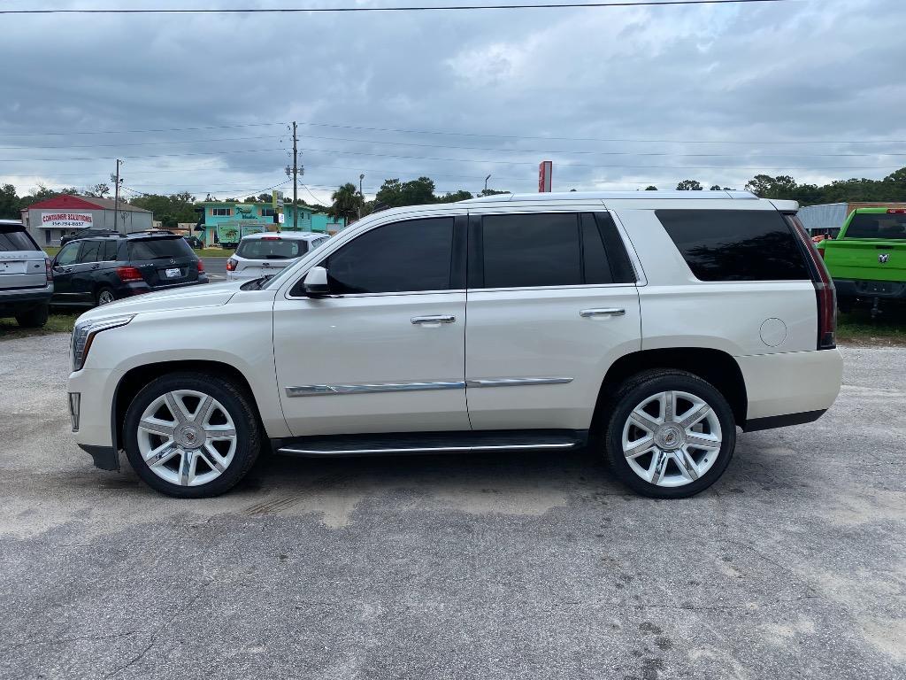 2015 Cadillac Escalade - $17,995