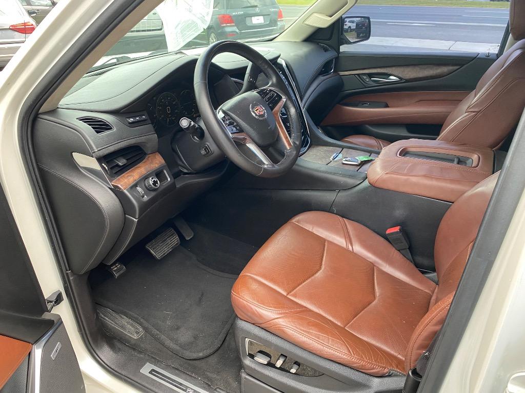 2015 Cadillac Escalade - $17,995