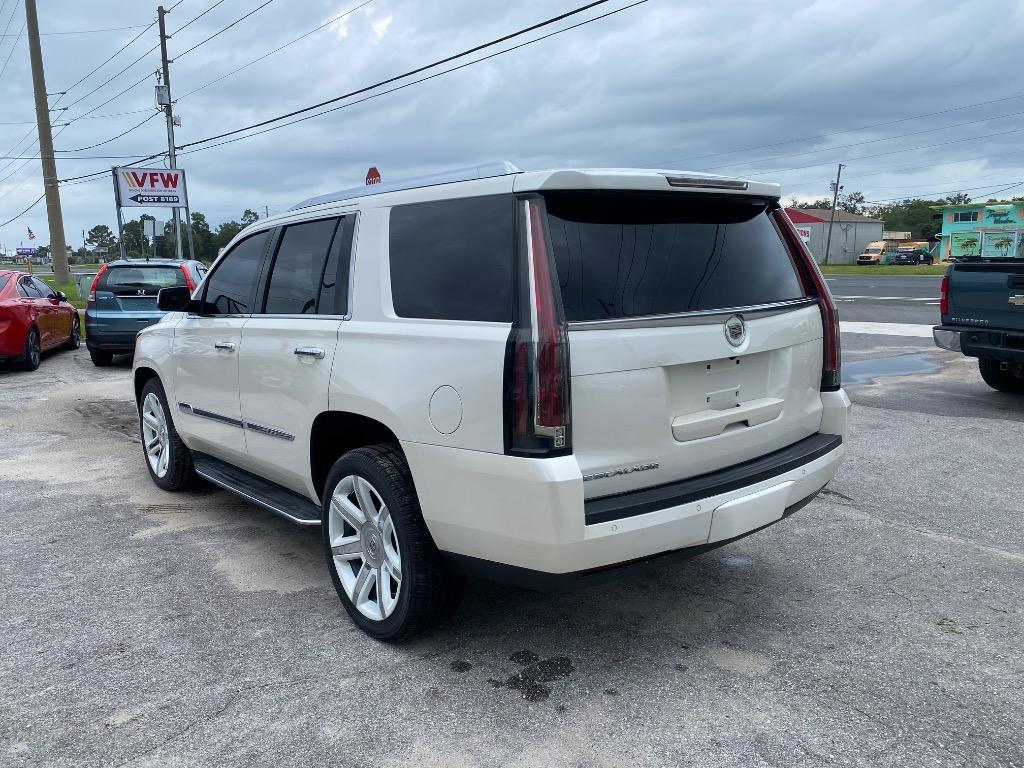 2015 Cadillac Escalade - $17,995