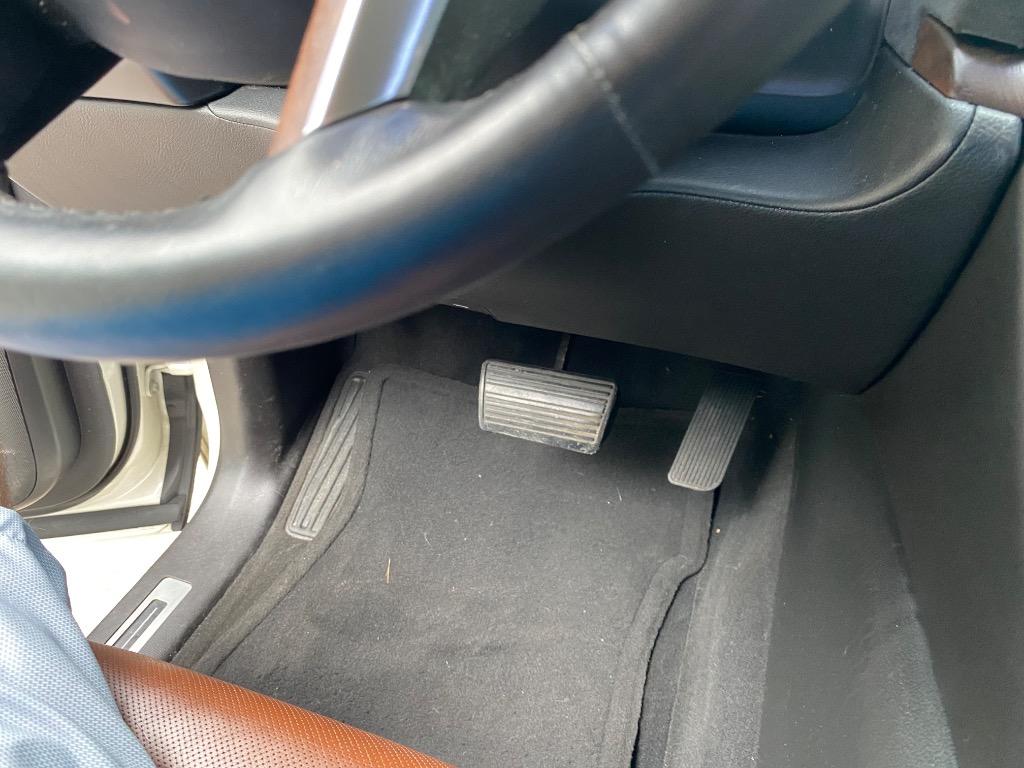 2015 Cadillac Escalade - $17,995