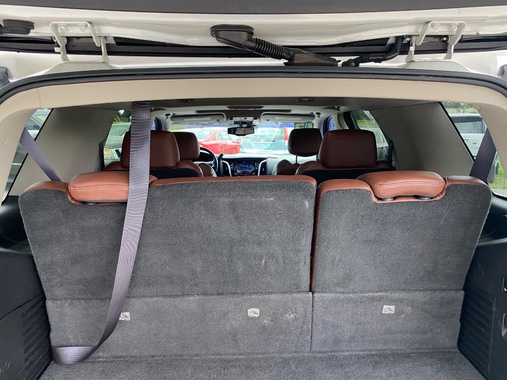 2015 Cadillac Escalade - $17,995