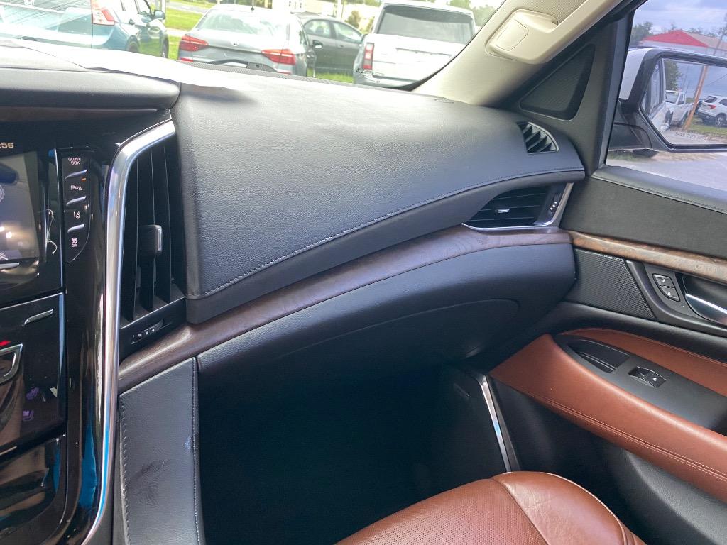 2015 Cadillac Escalade - $17,995