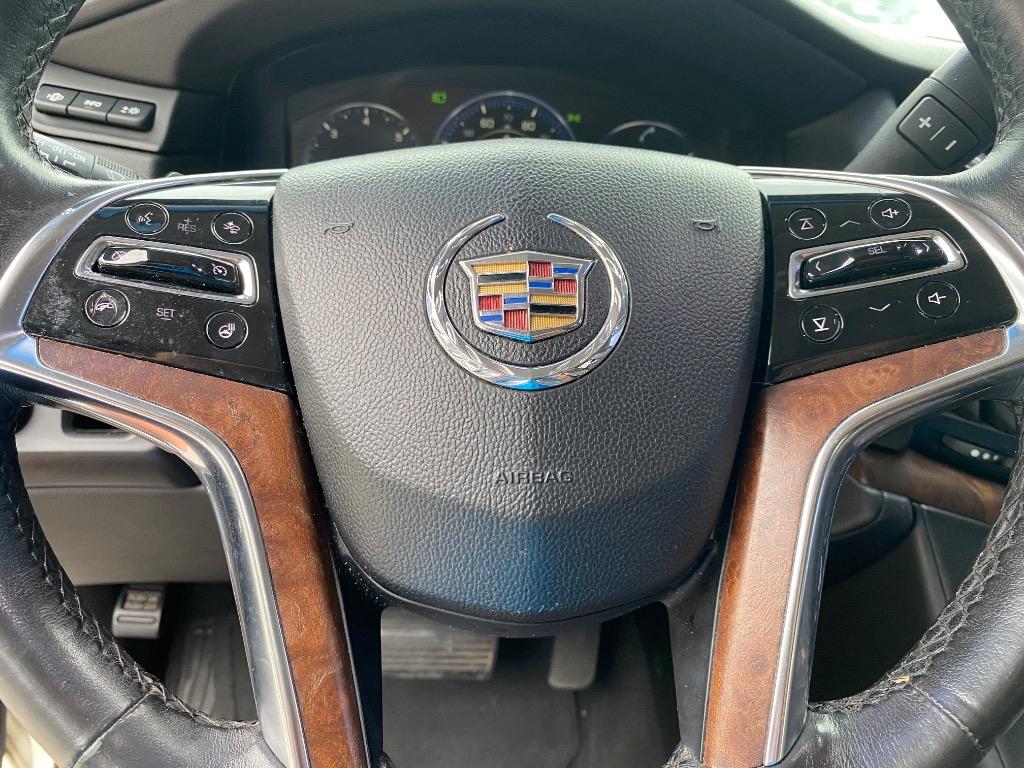 2015 Cadillac Escalade - $17,995