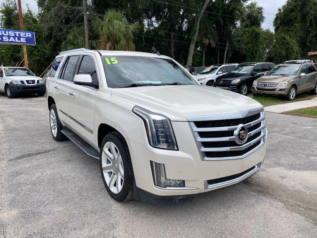 2015 Cadillac Escalade - $17,995
