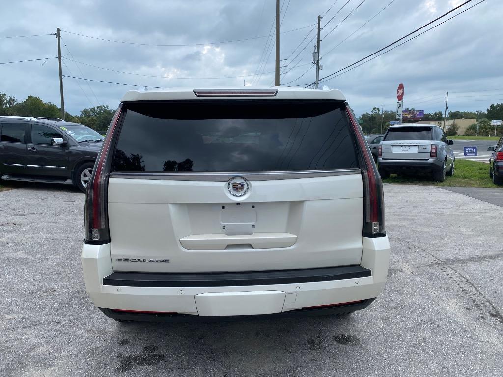 2015 Cadillac Escalade - $17,995