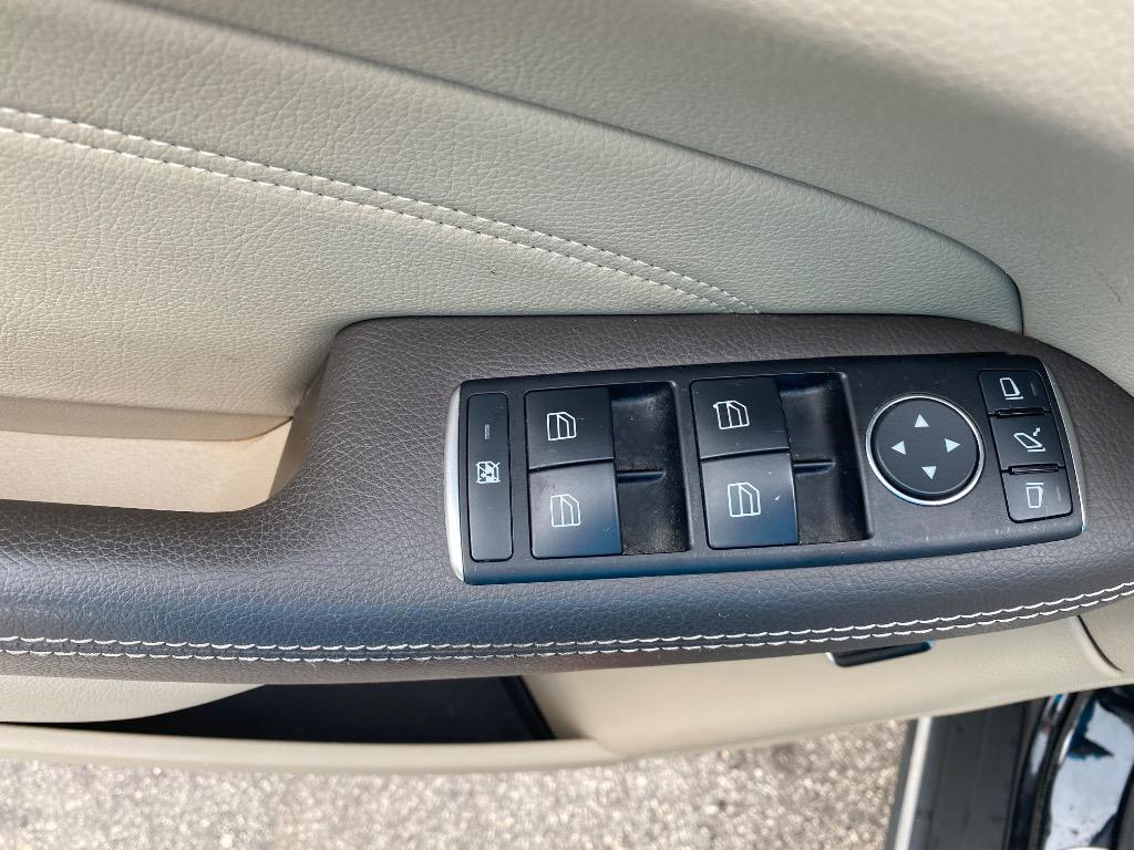 2013 Mercedes-Benz Ml-class - $8,995