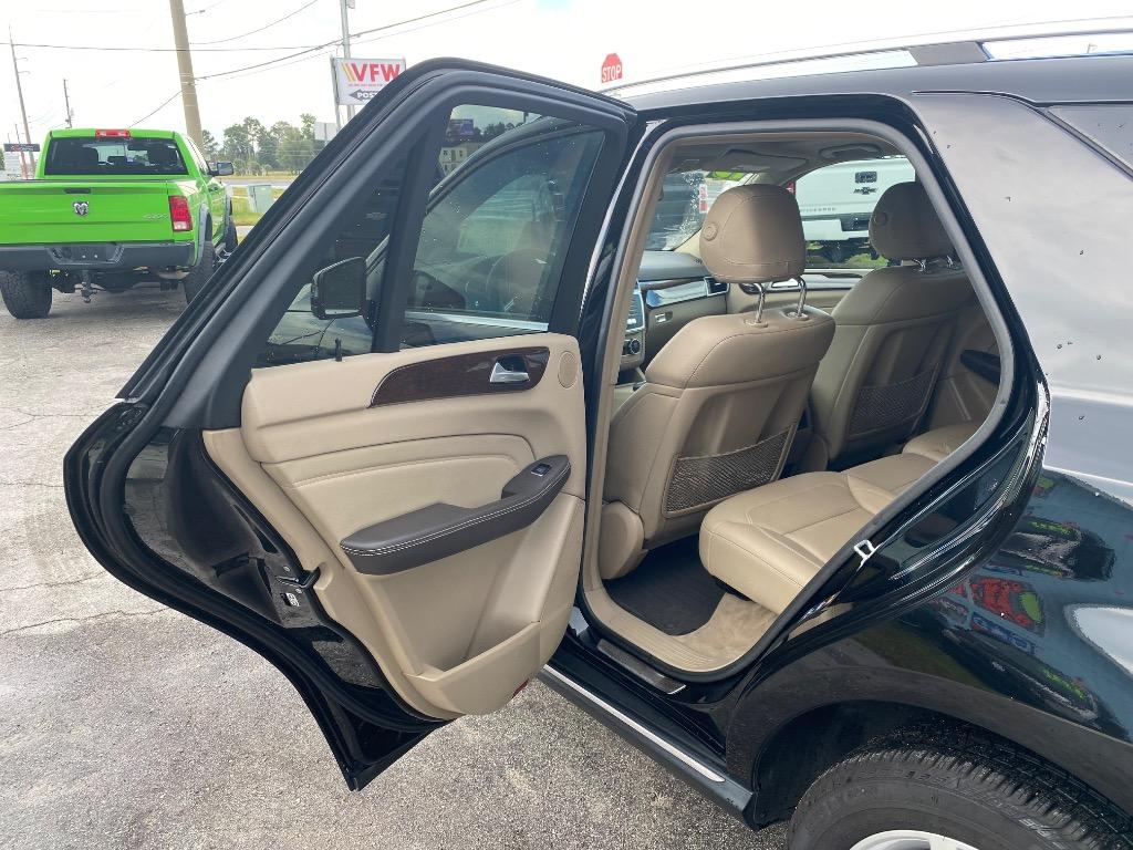 2013 Mercedes-Benz Ml-class - $8,995