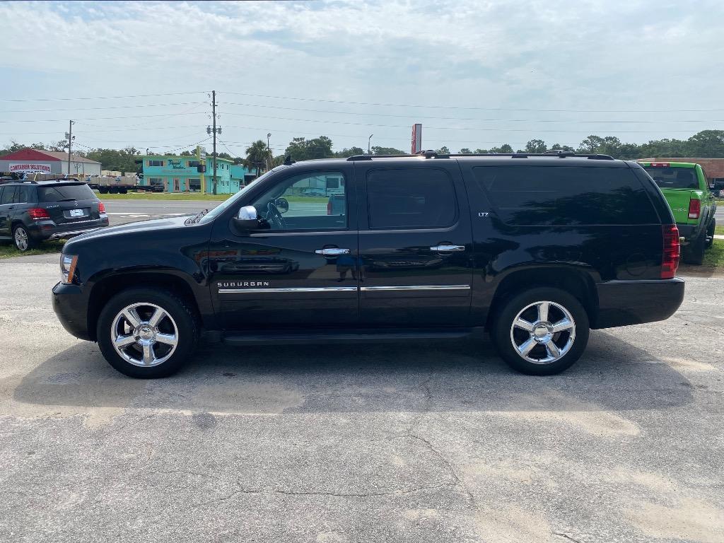 2013 Chevrolet Suburban - $14,995