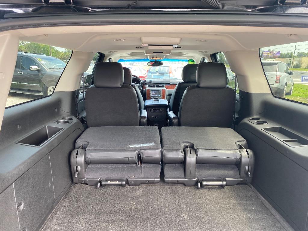 2013 Chevrolet Suburban - $14,995