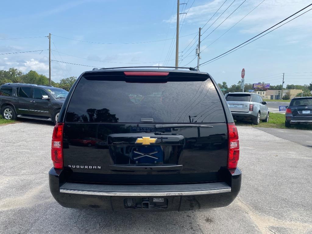 2013 Chevrolet Suburban - $14,995