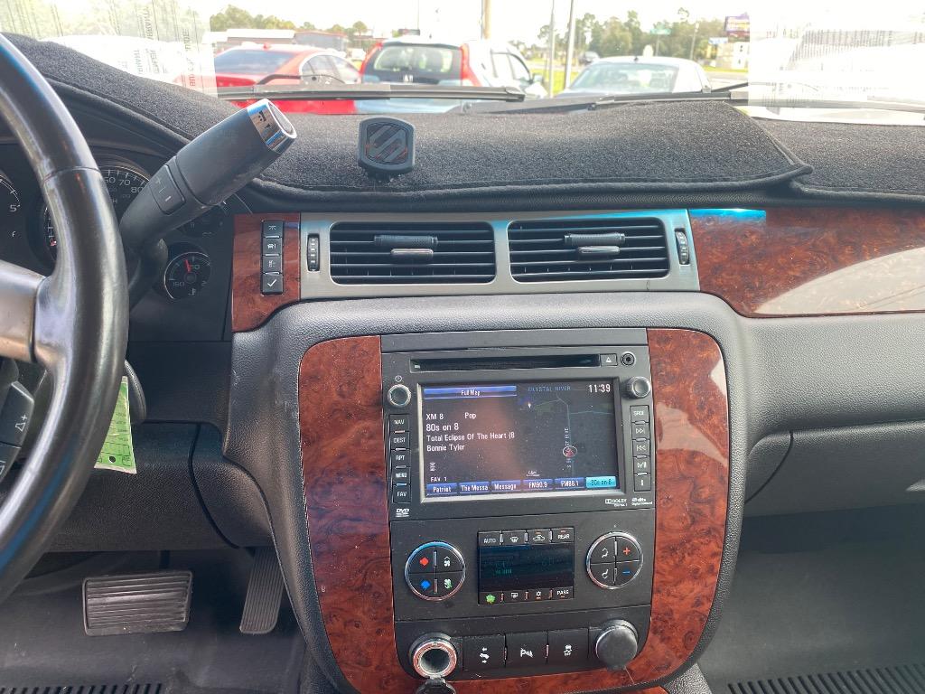 2013 Chevrolet Suburban - $14,995
