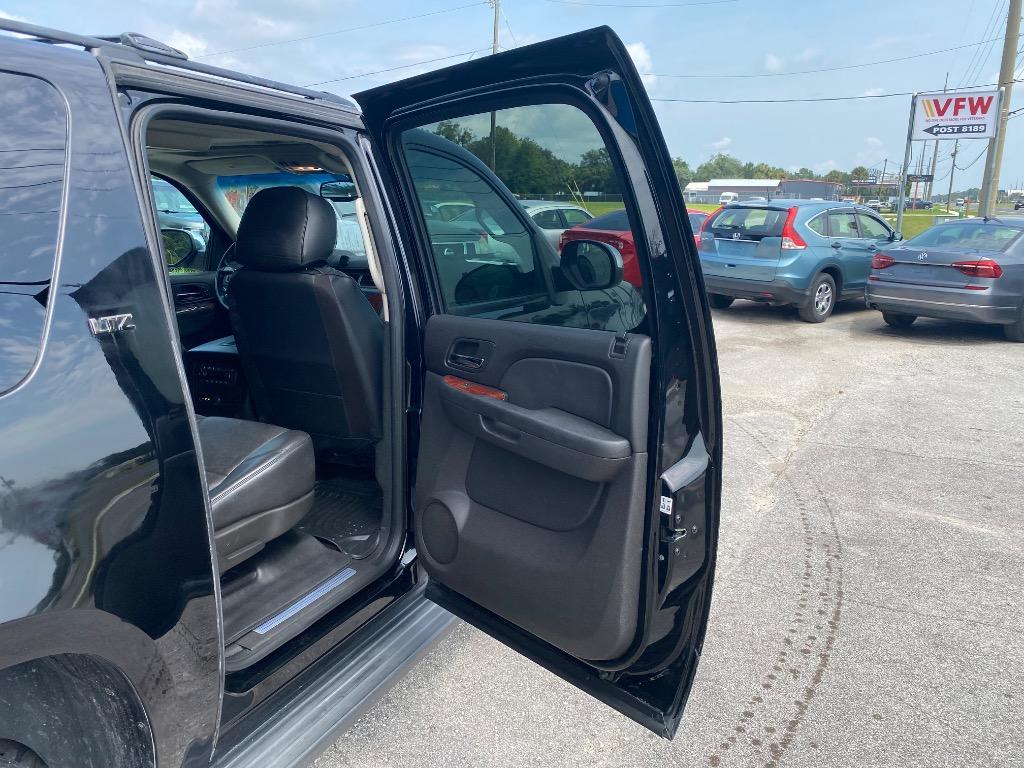 2013 Chevrolet Suburban - $14,995