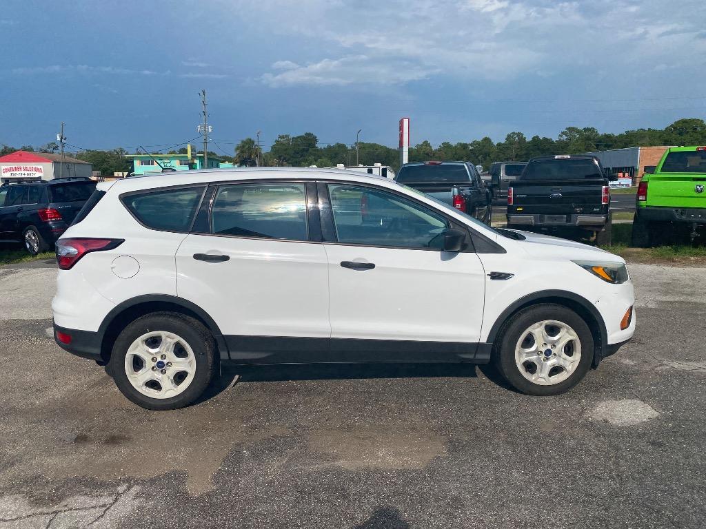 2017 Ford Escape - $6,995