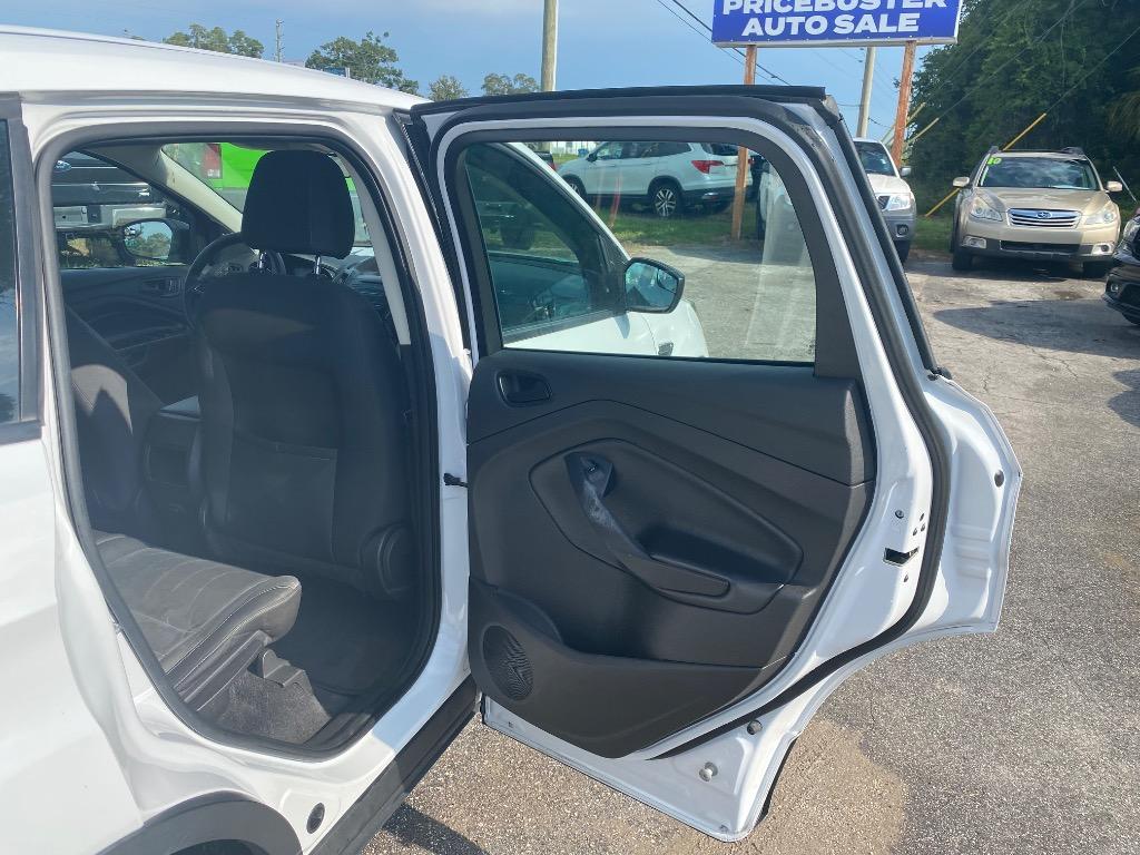 2017 Ford Escape - $6,995