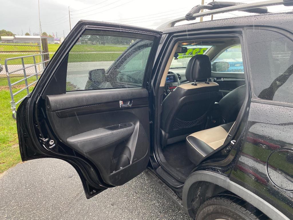 2011 Kia Sorento - $2,995
