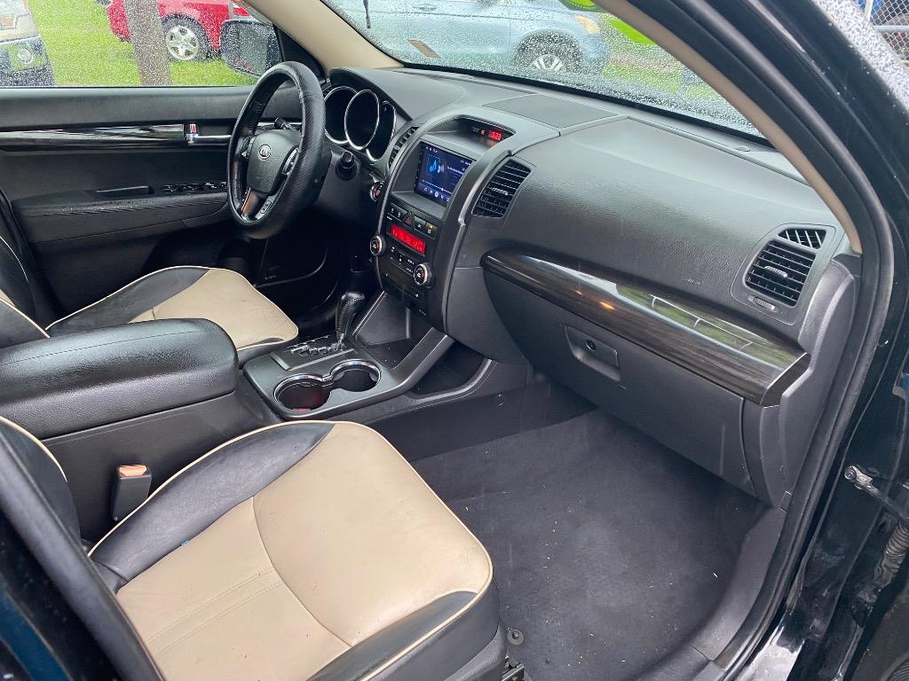2011 Kia Sorento - $2,995