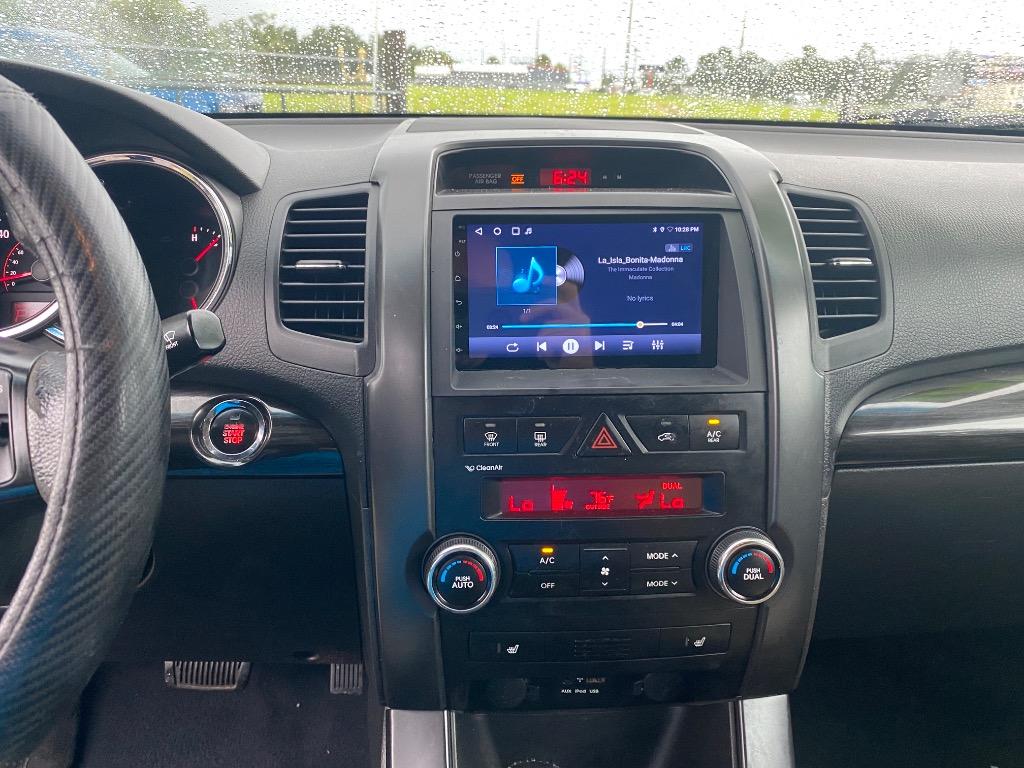 2011 Kia Sorento - $2,995