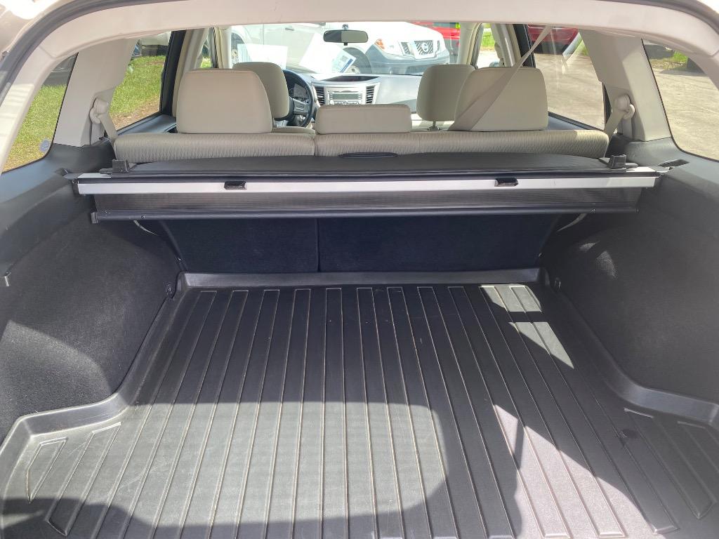 2010 Subaru Outback - $8,995