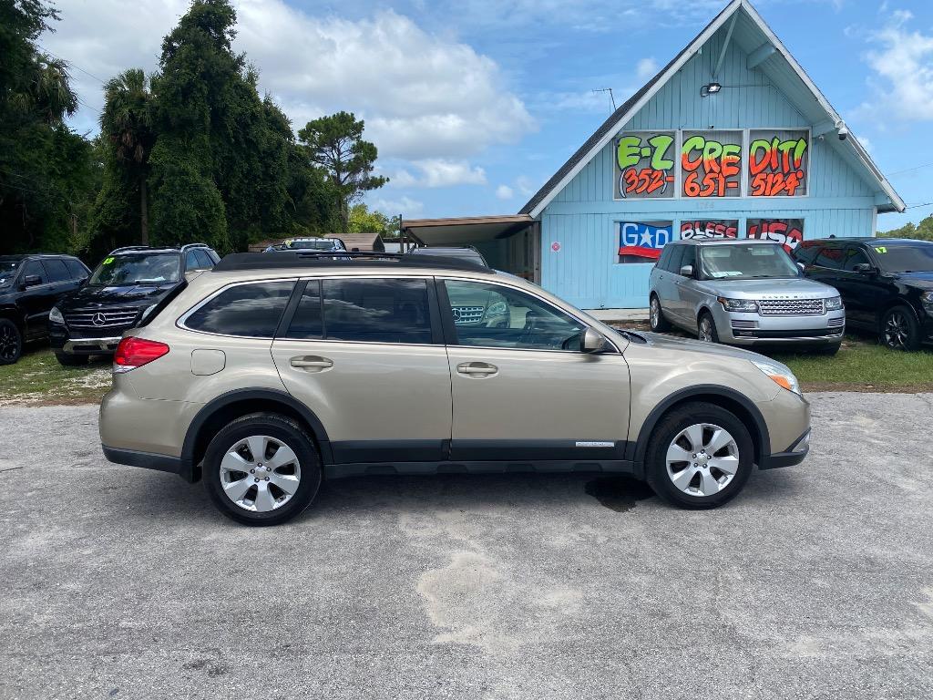 2010 Subaru Outback - $8,995