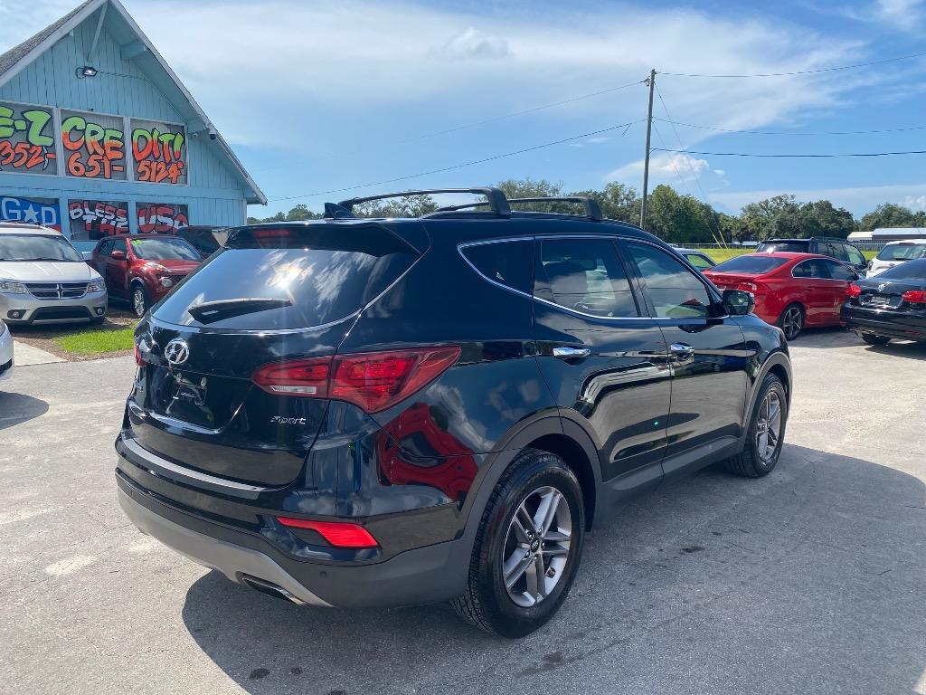 2017 Hyundai Santa Fe - $11,995