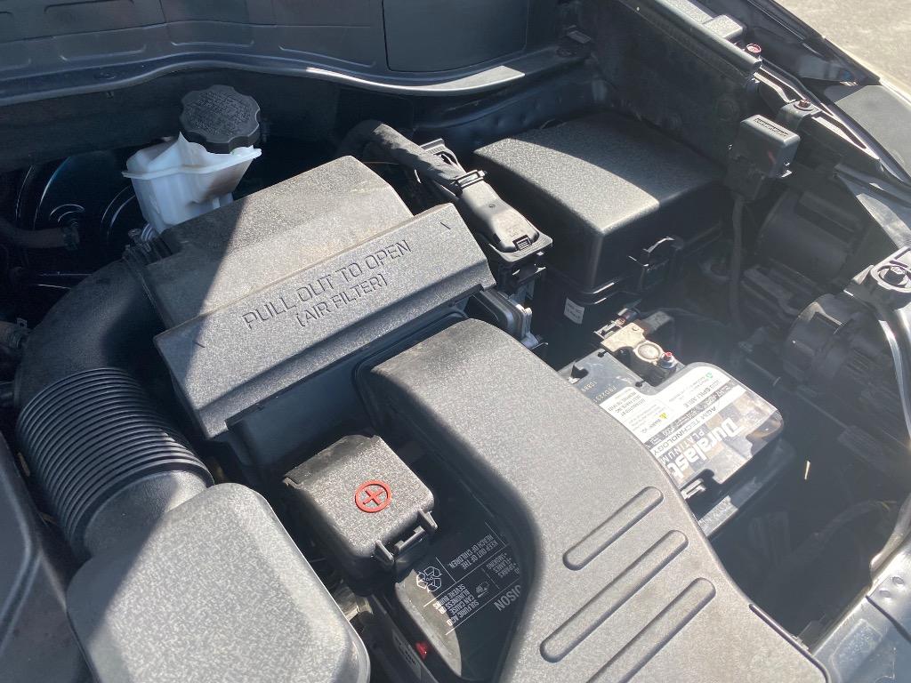 2017 Hyundai Santa Fe - $11,995