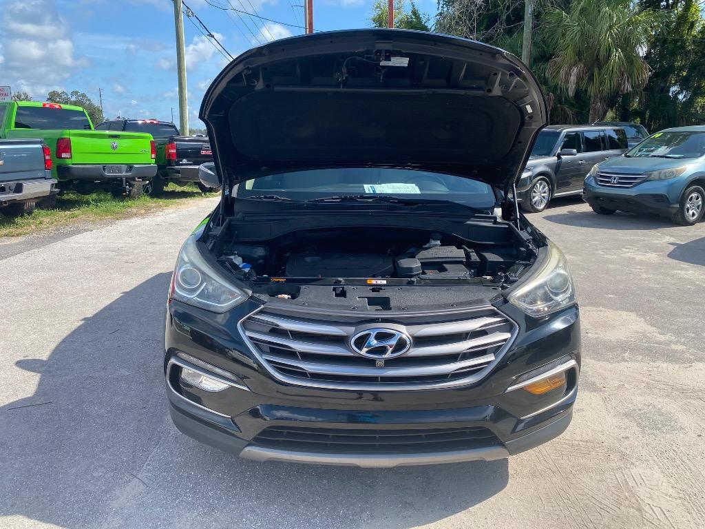 2017 Hyundai Santa Fe - $11,995