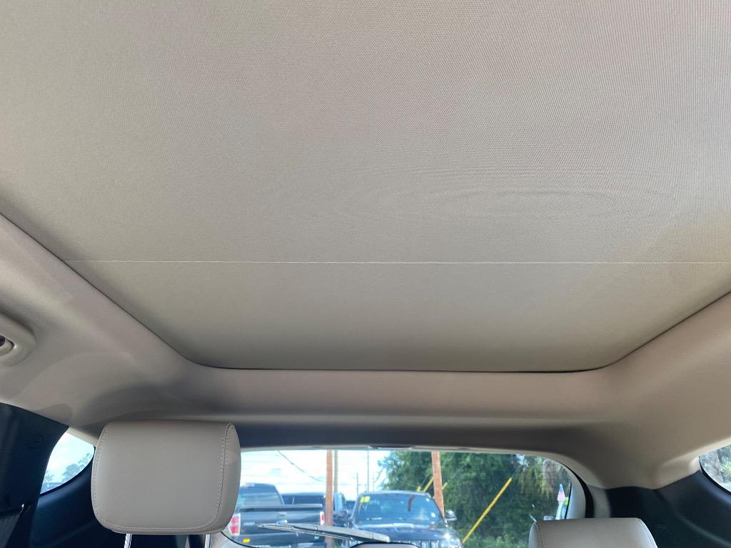 2017 Hyundai Santa Fe - $11,995