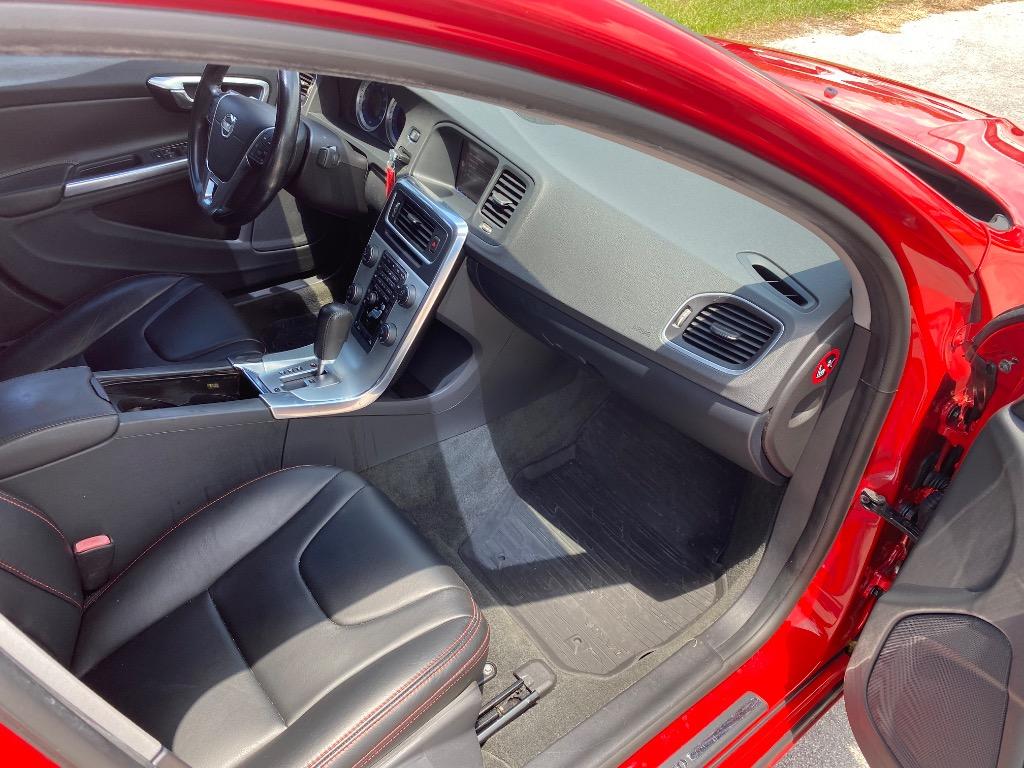 2012 Volvo S60 - $10,995