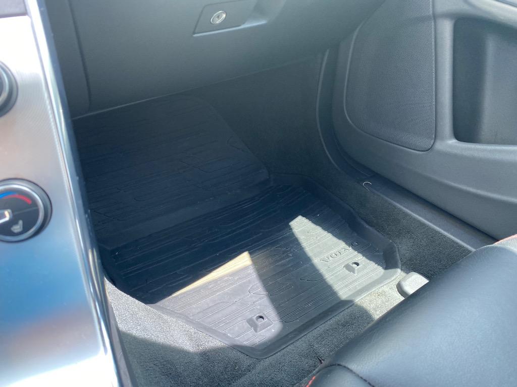 2012 Volvo S60 - $10,995