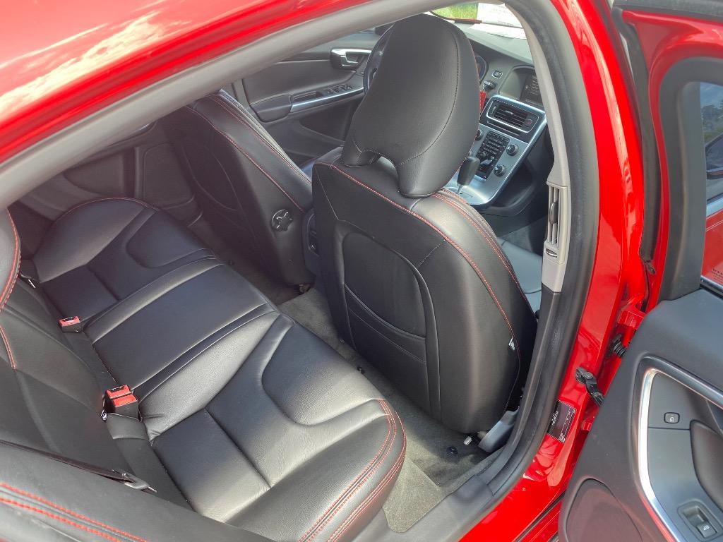 2012 Volvo S60 - $10,995
