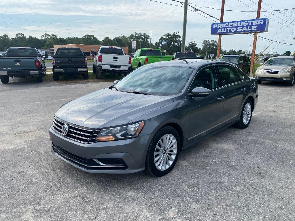 2017 Volkswagen Passat - $10,995