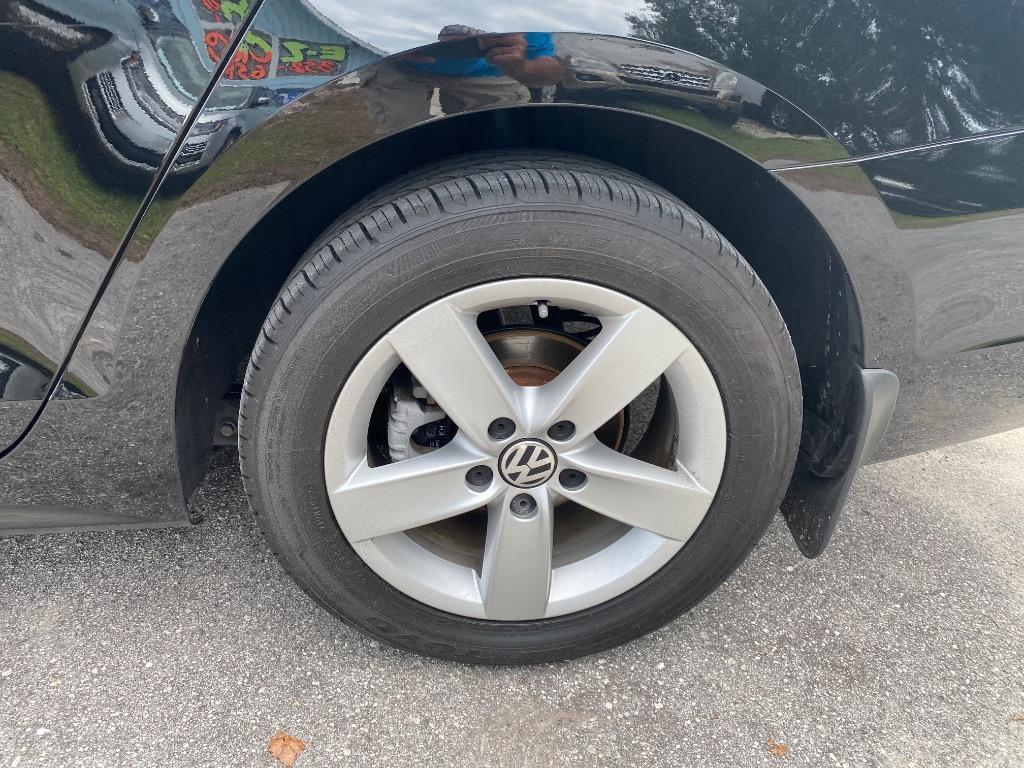 2013 Volkswagen Jetta - $8,995