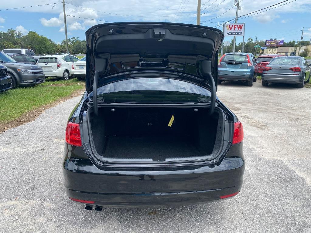 2013 Volkswagen Jetta - $8,995