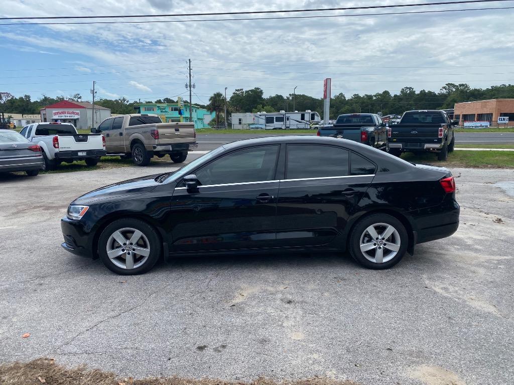 2013 Volkswagen Jetta - $8,995