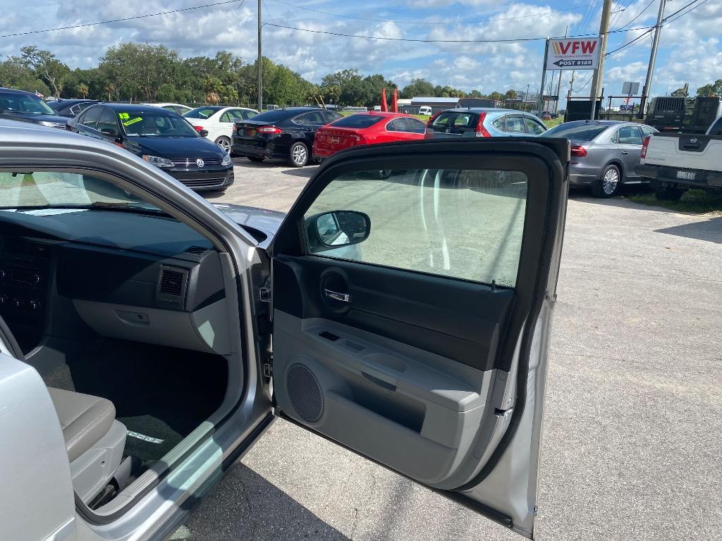 2007 Dodge Charger - $8,995