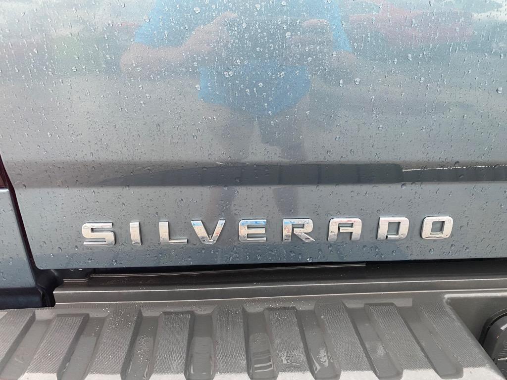 2014 Chevrolet Silverado - $13,995