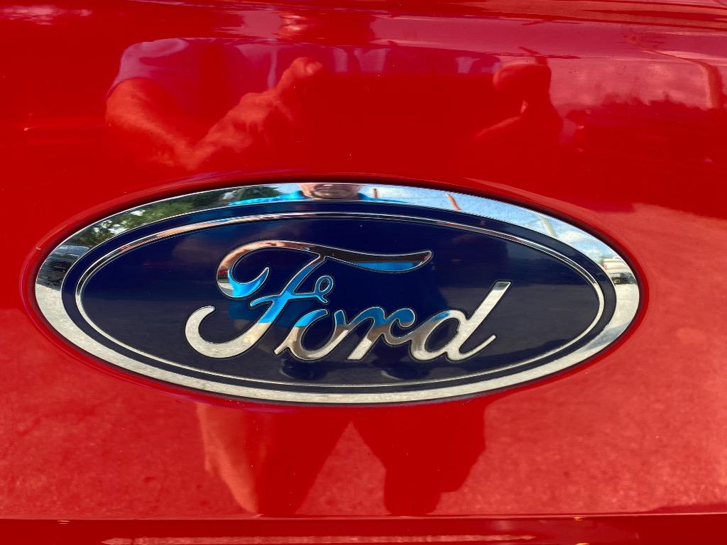 2016 Ford F150 - $15,995