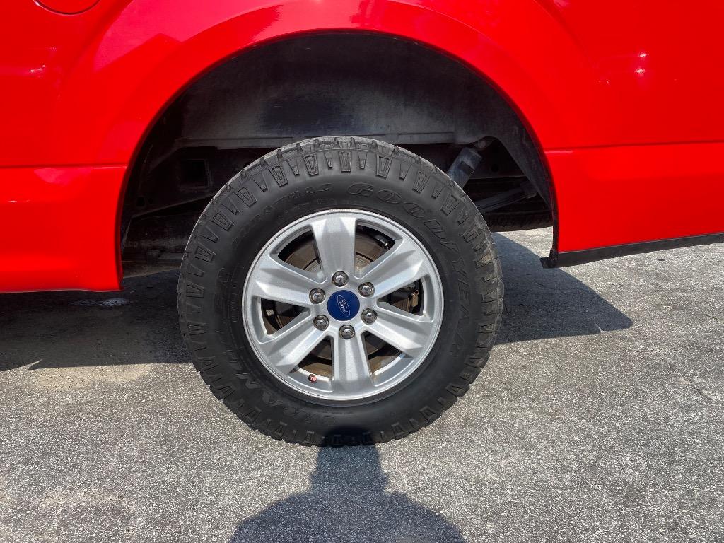 2016 Ford F150 - $15,995