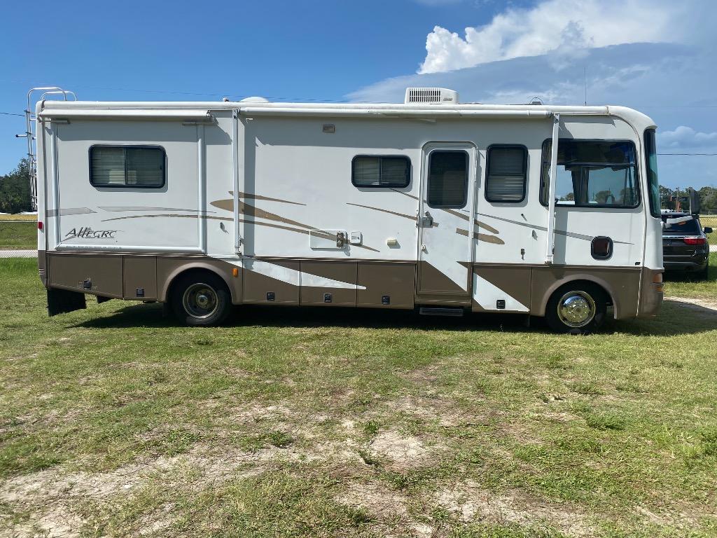 2003 Ford F-550 - $9,995
