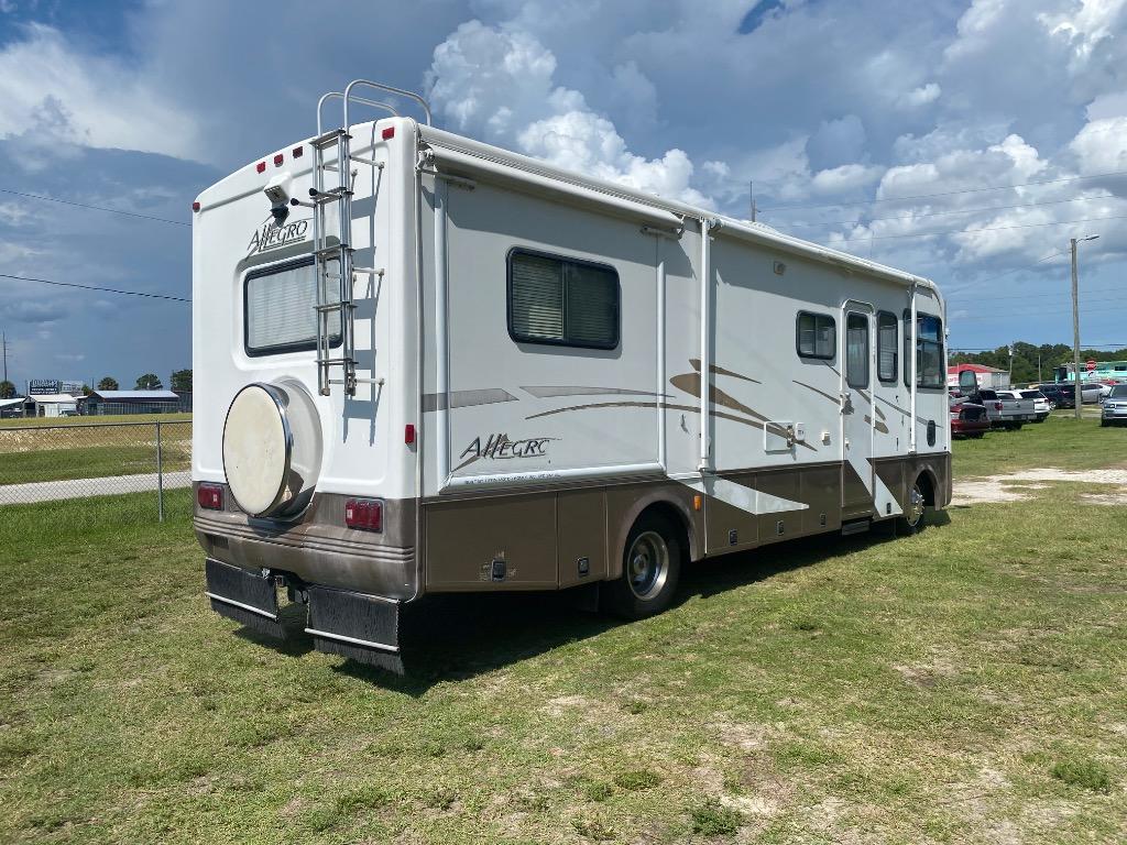2003 Ford F-550 - $9,995