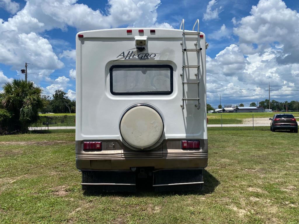 2003 Ford F-550 - $9,995